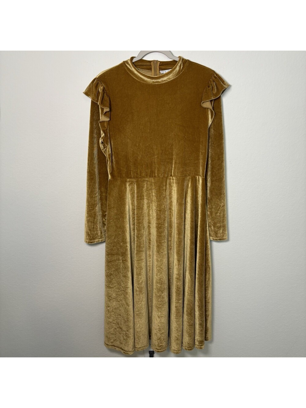 Ivy City Co La La Lady Velvet Ruffle Sleeve Full Skirt Midi Dress Gold Size XL - Picture 2 of 6